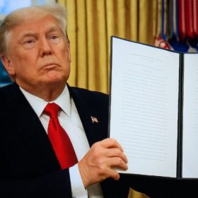 “Thẻ vàng” do chính quyền Tổng thống Trump đề xuất đã chính thức được công bố